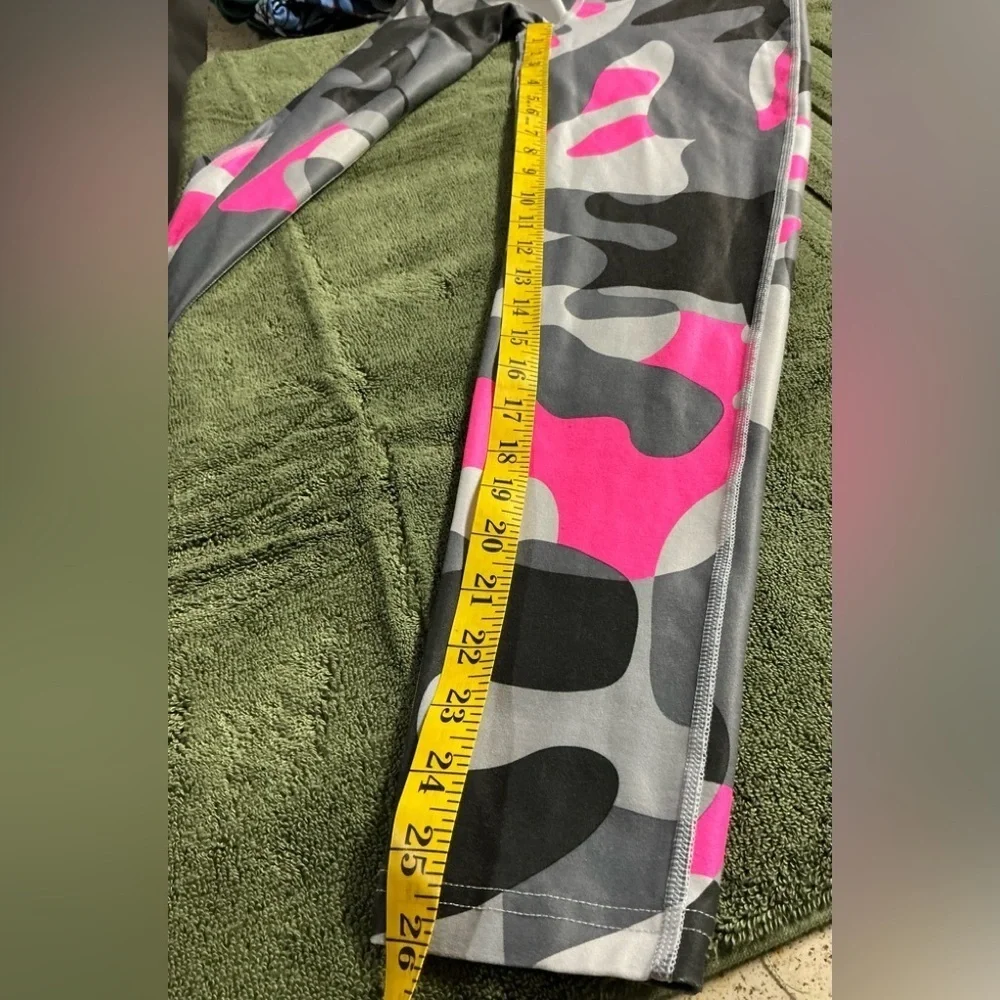 Nike Girls Dri-Fit Camouflage Pink and Gray Size L